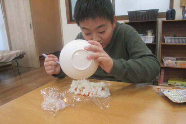 おにぎり作り🍙